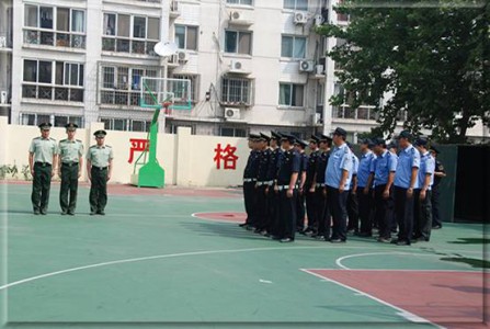 定期組織員工正規(guī)培訓(xùn)